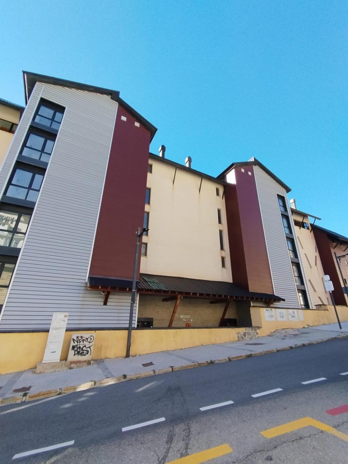 Monte Oiz Deluxe Apartment